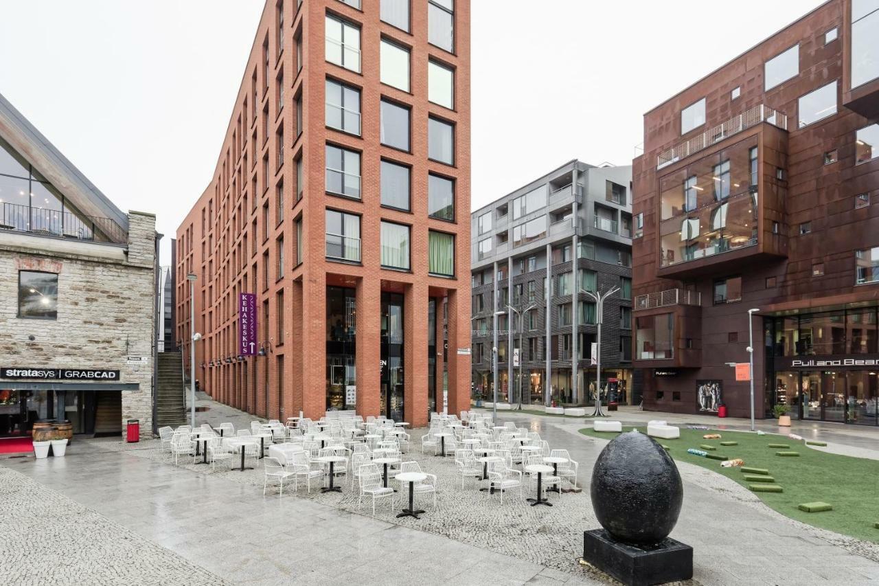 Rotermanni 5 * Tallinna